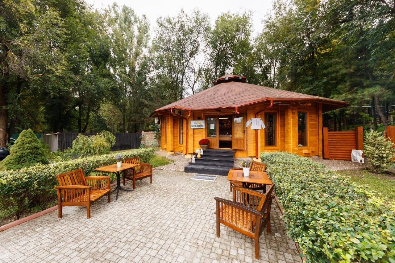 Sky Land Camping & Resort Cricova 외부 사진